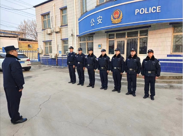 强素质 增体魄丨不畏严寒、不负晨光 南石门派出所冬训晨练 “搅”热寒冬 强素质 增体魄丨不畏严寒、不负晨光 南石门派出所冬训晨练 “搅”热寒冬