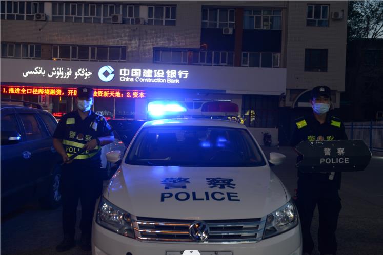 「夏季治安打击整治“百日行动”」白碱滩公安打响夏夜治安巡查宣防战