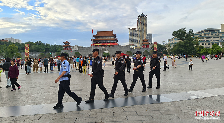 曲靖麒麟:“平安守护”打造看得见的安全感 曲靖麒麟:“平安守护”打造看得见的安全感